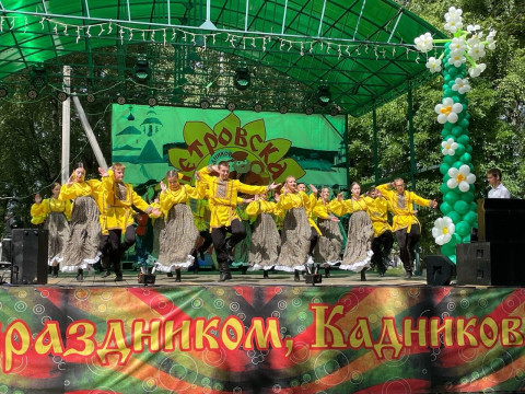 Увидеть рождение кружева, попробовать народную кухню и услышать поэзию Рубцова можно на Петровской ярмарке в Кадникове