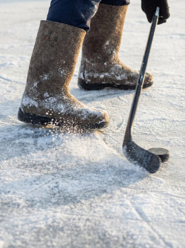 «Наваляй по-вологодски»: в Вологде объявлен набор команд на хоккей в валенках