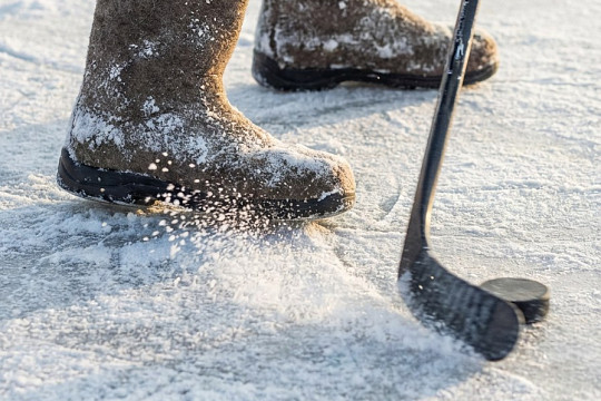 «Наваляй по-вологодски»: в Вологде объявлен набор команд на хоккей в валенках