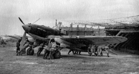 Выставка «Защитники неба» познакомит с бытом 27-м авиационного полка в Кадникове