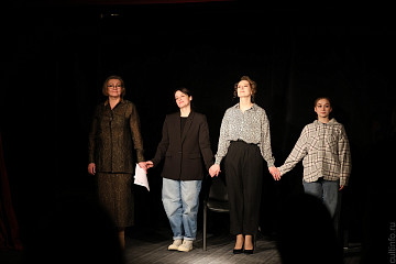 Чем оборачивается нелюбовь в семье, узнали зрители актерской читки пьесы Владимира Зуева «Мама, папа я и я» в Вологодском Доме актера