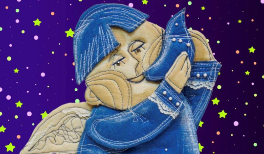 Текстильные панно и кукол «родом из детства» представит в Вологде череповецкая художница Елена Иванова