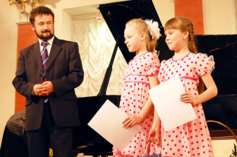 Всероссийский Открытый конкурс фортепианных дуэтов «За роялем вдвоем»