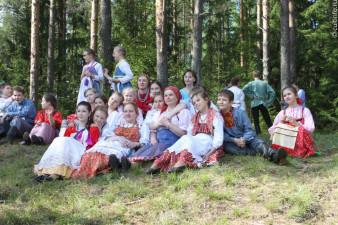 Межрегиональный детский фольклорный фестиваль «Хохловские игрища», май 2012 г.