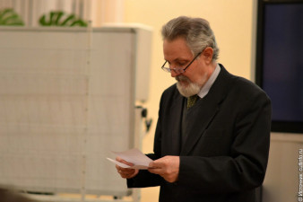 Сергей Донец на презентации сборника Валерия Архипова, 2015