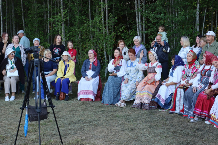 Рубцовский костер на Толшме. Фото: vk.com/totma_versiya