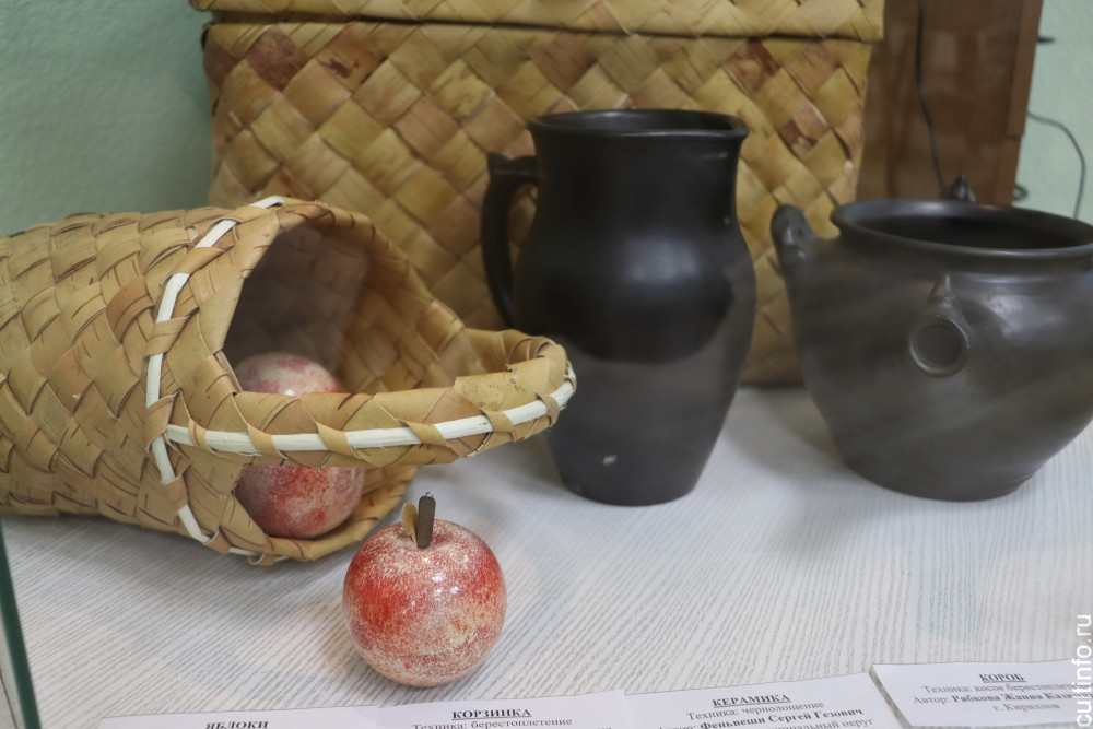 С ремеслами кирилловской земли знакомит выставка в Центре народной культуры 