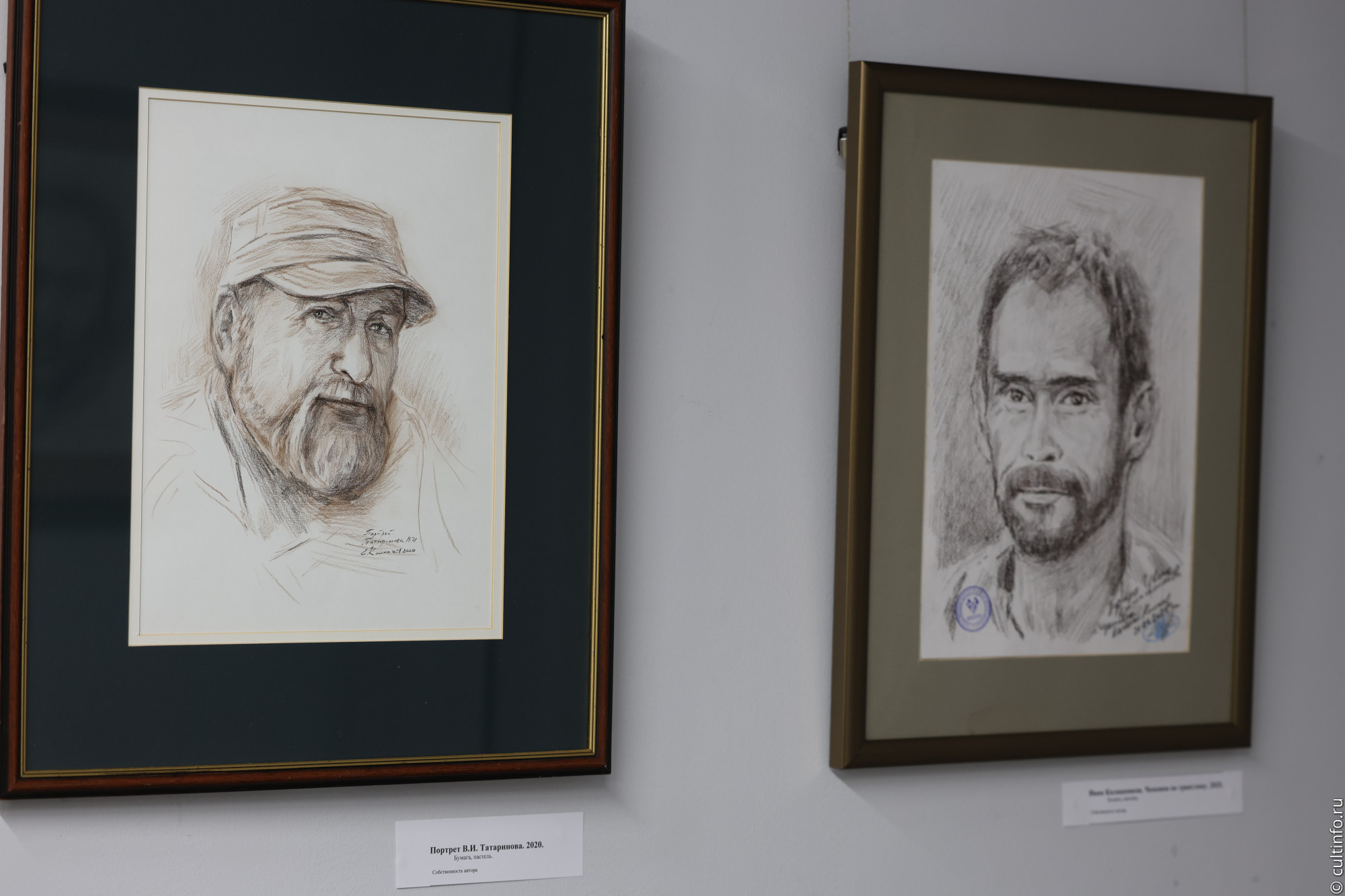 Выставку «Время топинамбуров» привез в Вологду череповецкий художник Евгений Калачёв