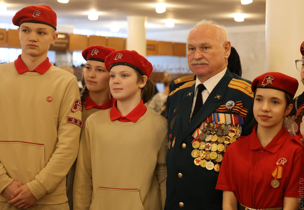 С Днем защитника Отечества вологжан поздравили Московский казачий хор и творческие коллективы региона 