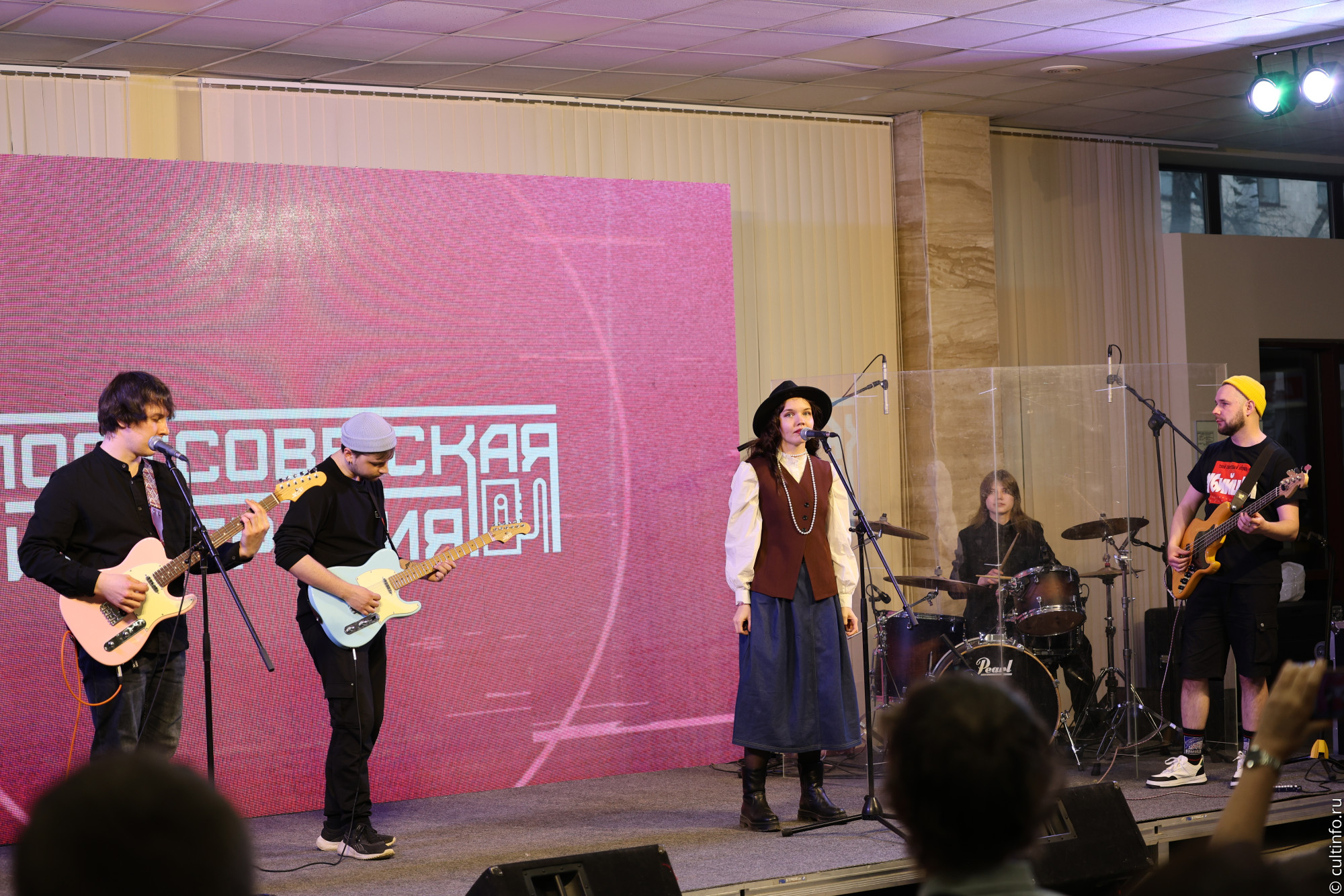 Перелистнули «Вологодскую страницу»: более 8 тысяч вологжан и гостей города побывали на книжной ярмарке нового формата