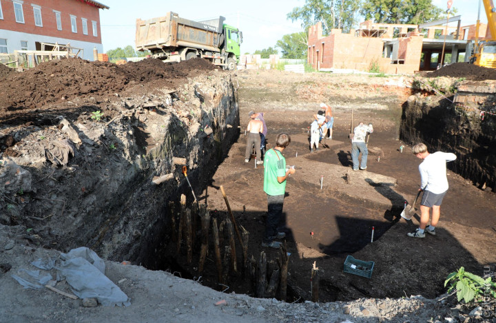 Раскопки на ул. Бурмагиных, 2,3