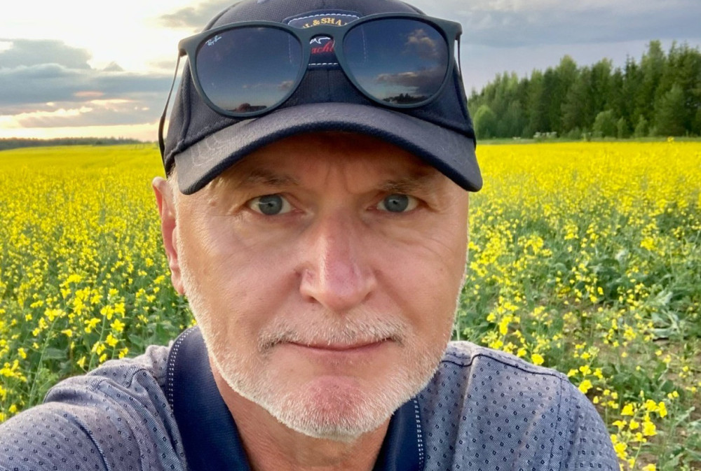 Фотограф и издатель Михаил Валюженич