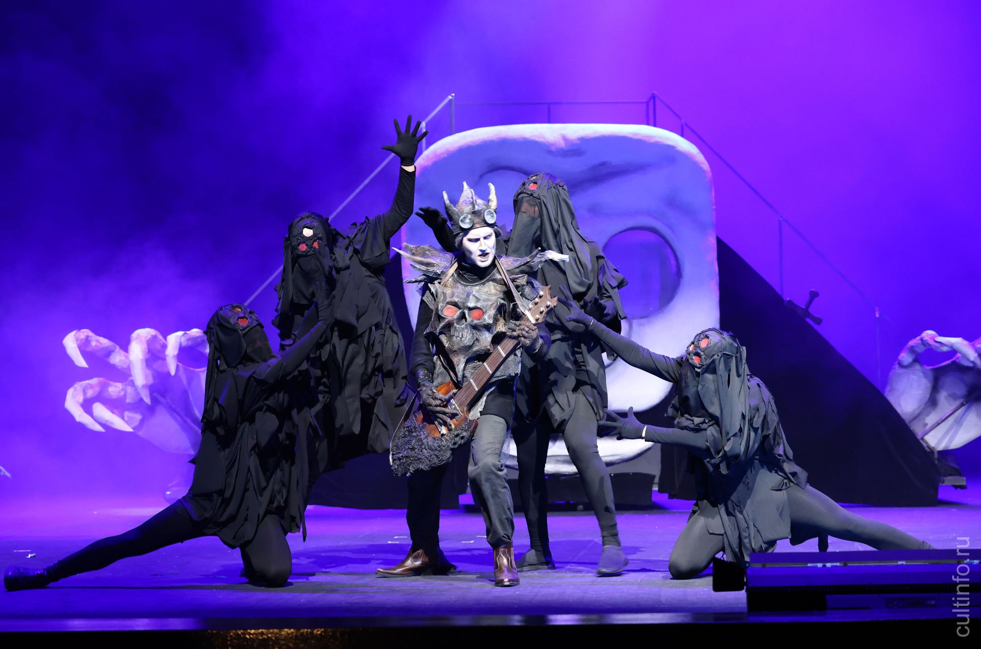 Спектакль «Царевна-лягушка» Вологодского драматического театра