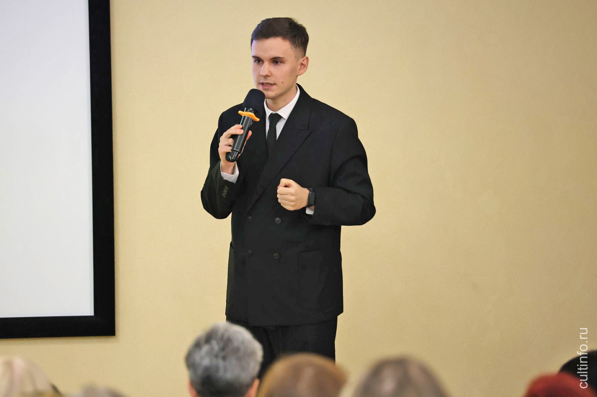 Александр Милик
