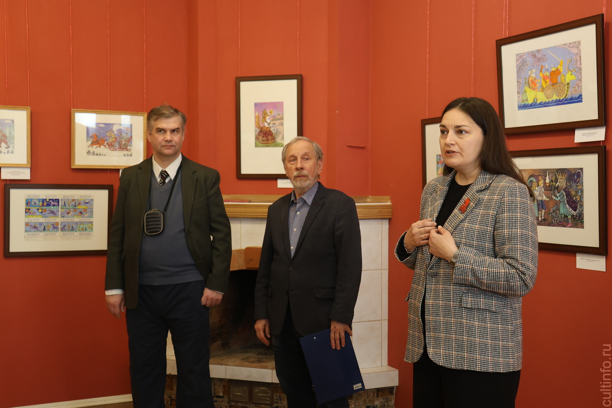 Сказочные сюжеты представил на выставке в Доме Корбакова художник из Сокола Марат Брызгалов