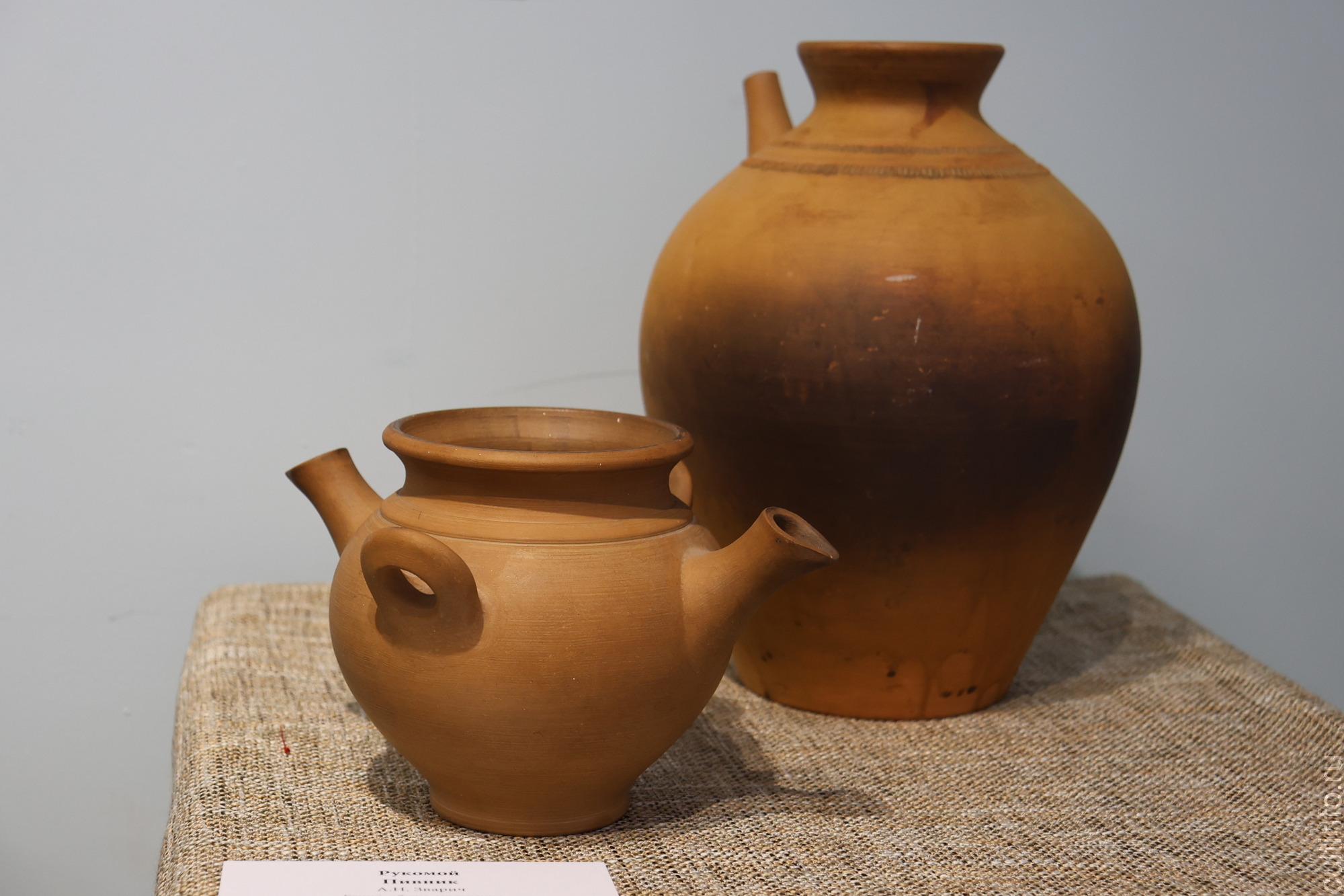 Керамику Сергея Лопатенко и его коллег представили на выставке в Мастерской Татьяны Чистяковой в Вологде