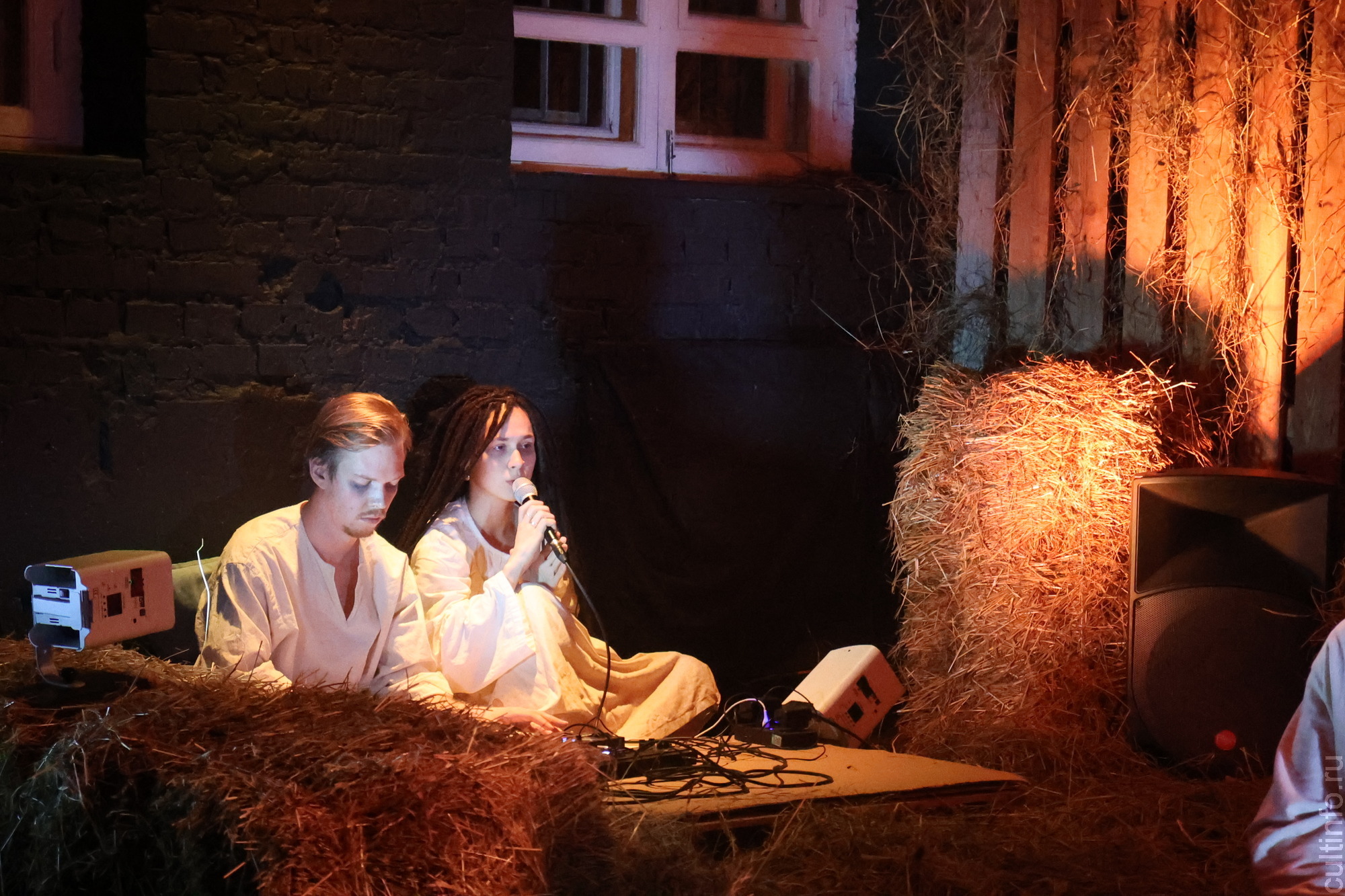 Хоррор по вологодскому фольклору: Мастерская «Звучать» представила новый спектакль «Сказочки»