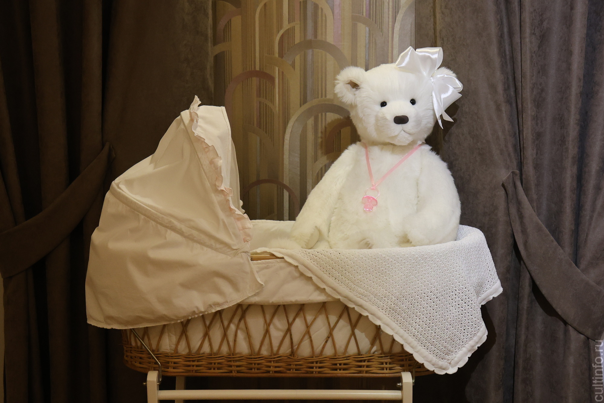  Авторские игрушки, мишки Тедди и вологодские росписи: выставка «Жить в мечте» вологжанки Валентины Кузнецовой работает в «Мире забытых вещей»