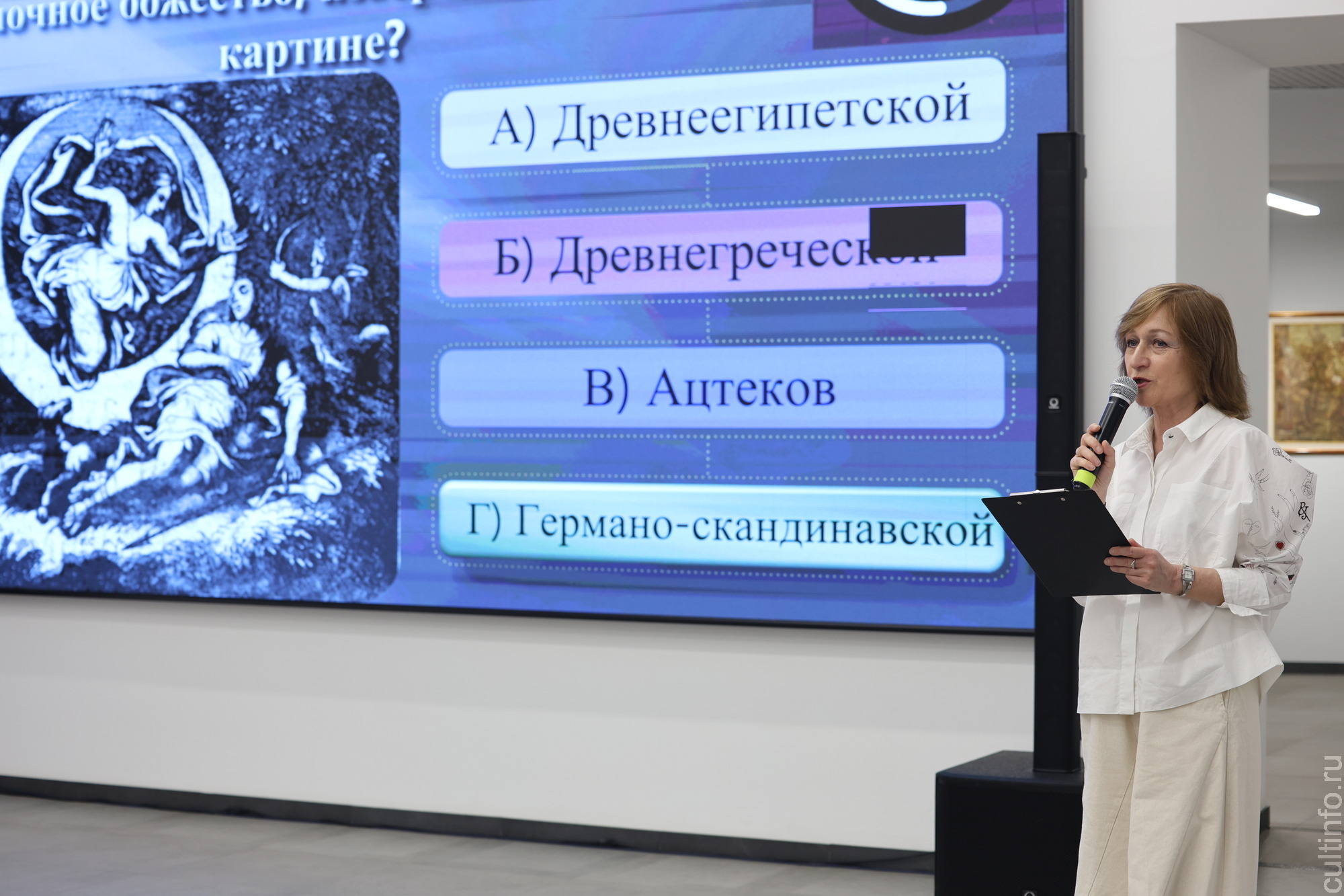 Герои улиц, картин, спектаклей и песен: картинная галерея отметила «Ночь музеев» встречами самых разных форматов 