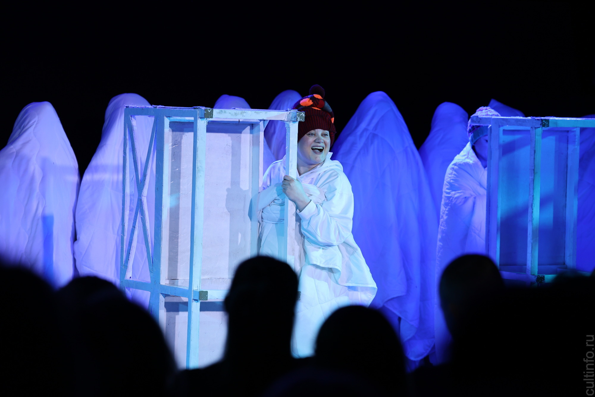 Арт-терапия или сам себе артист: актерская мастерская «Безмаски» набирает команду на очередной поток