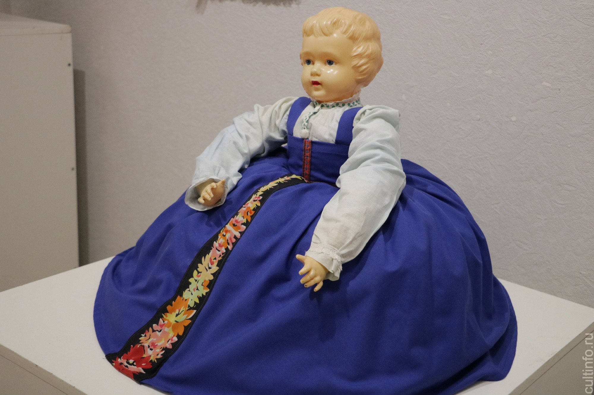 Последнюю неделю в Вологде работает уютная выставка череповчанки Елены Ивановой «Родом из детства»