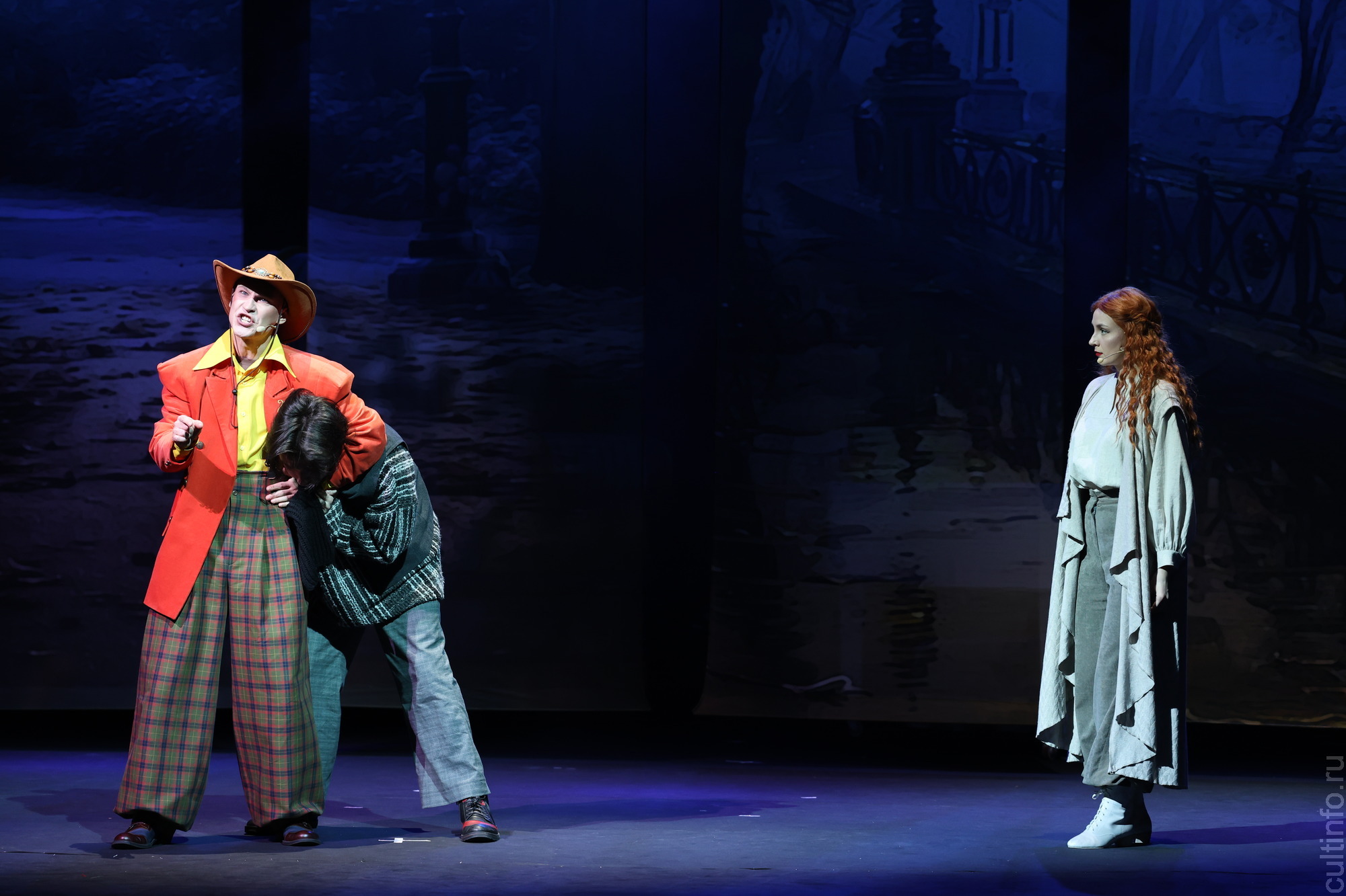 Гангстерскую комедию «Бруклинская сказка» представили на сцене Вологодского драматического театра