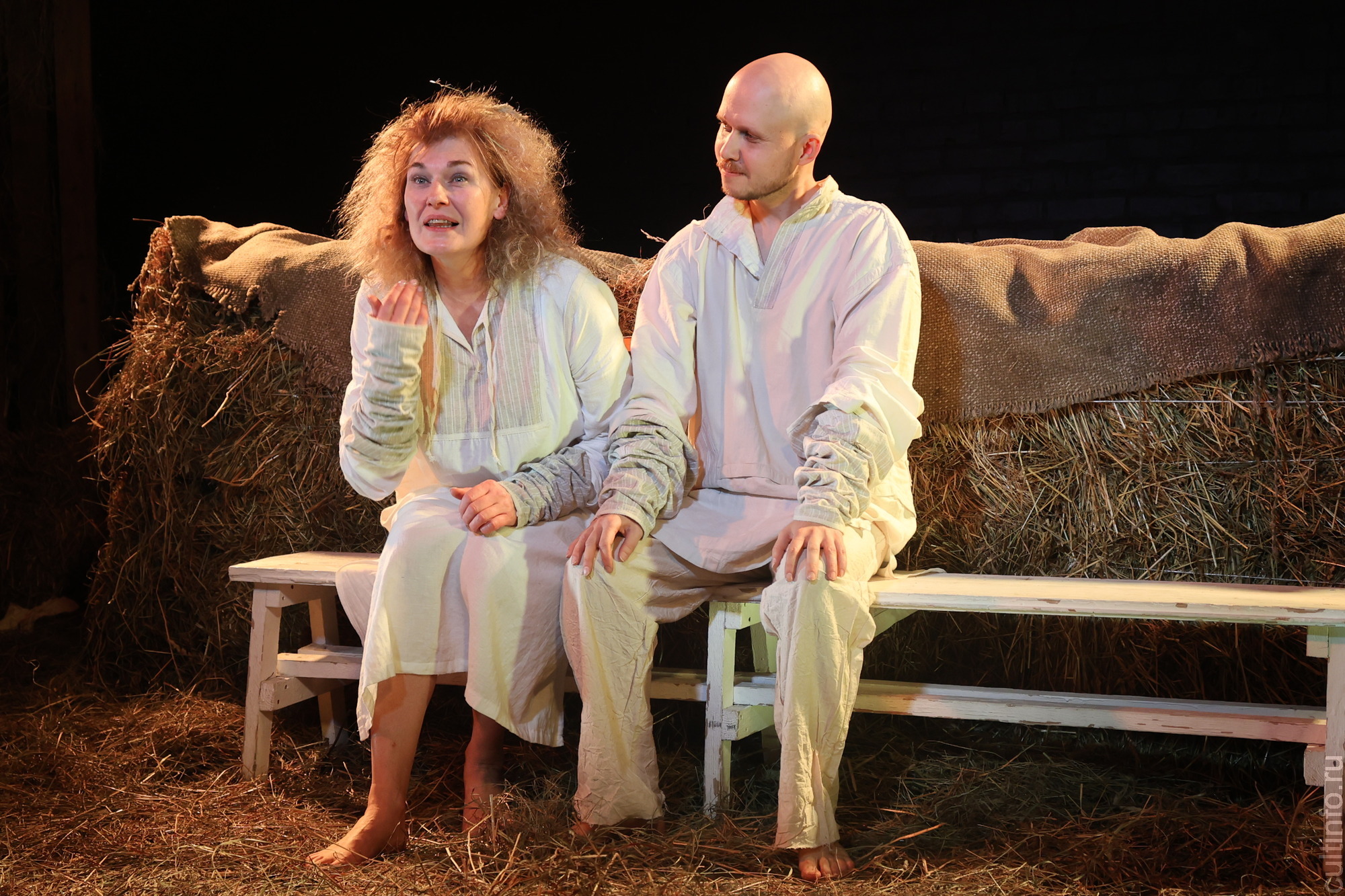 Хоррор по вологодскому фольклору: Мастерская «Звучать» представила новый спектакль «Сказочки»