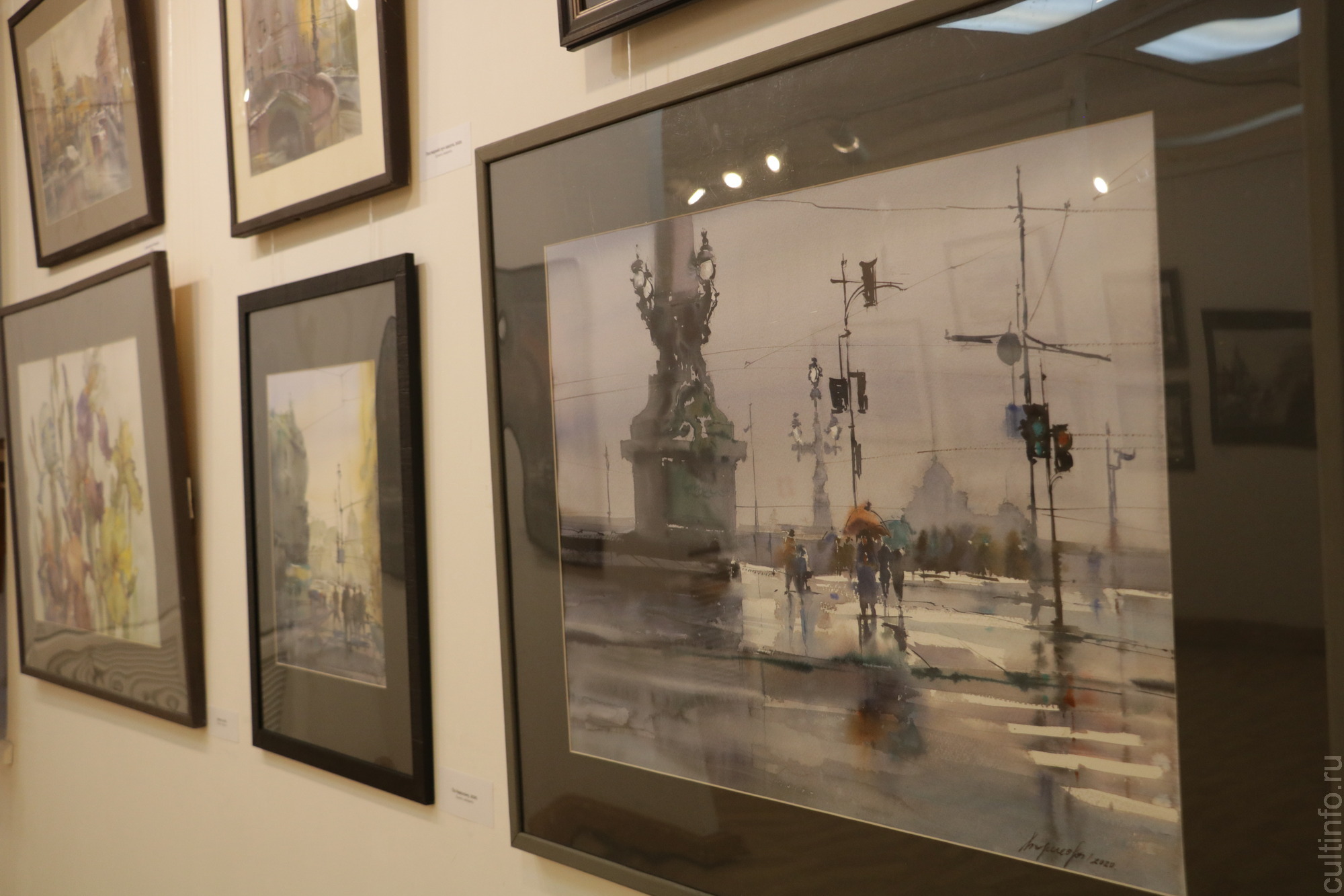 Традиции и новаторство акварели череповецкого художника Любови Борисовой представлены в Шаламовском доме