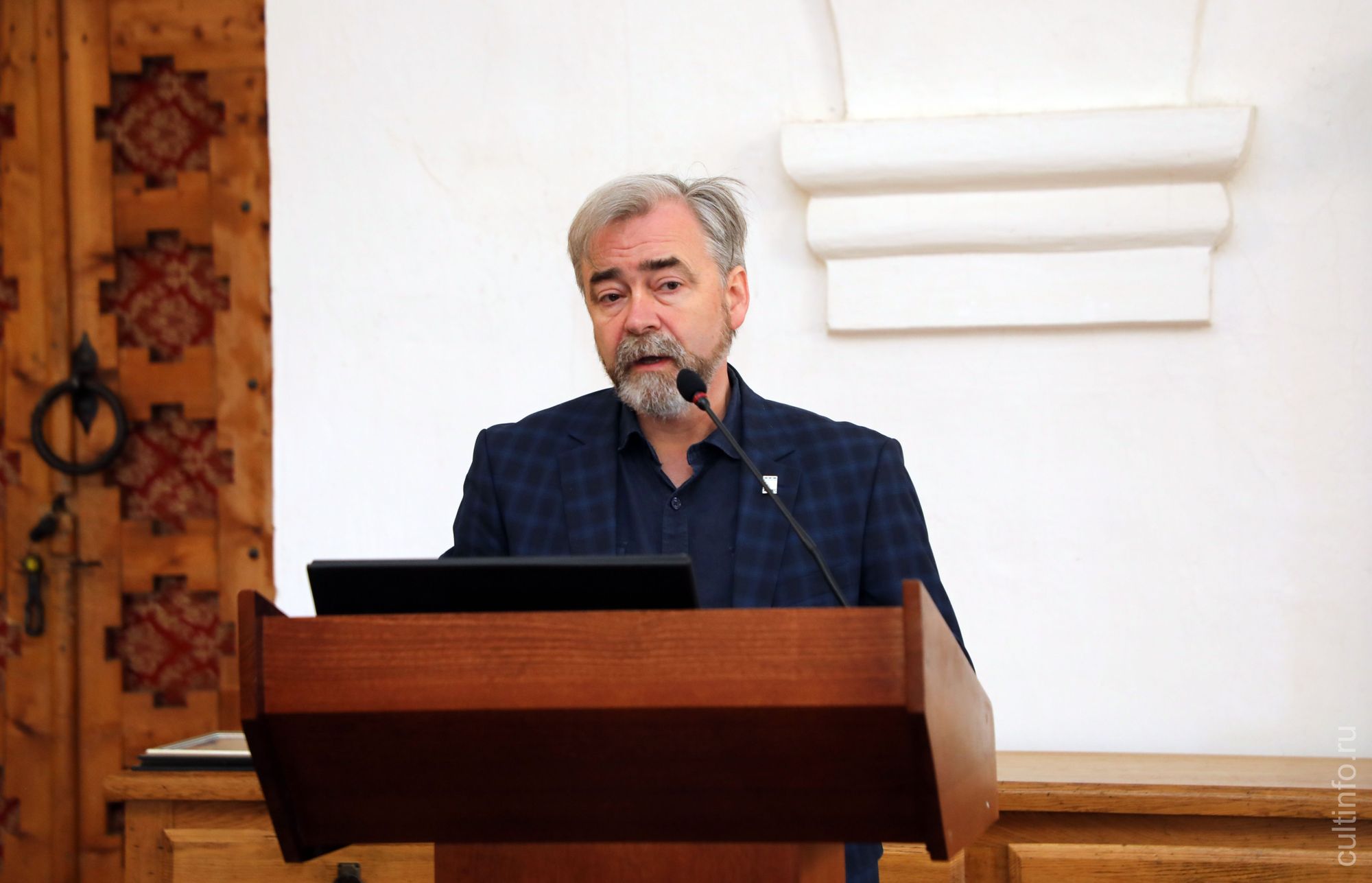 Владимир Лукин