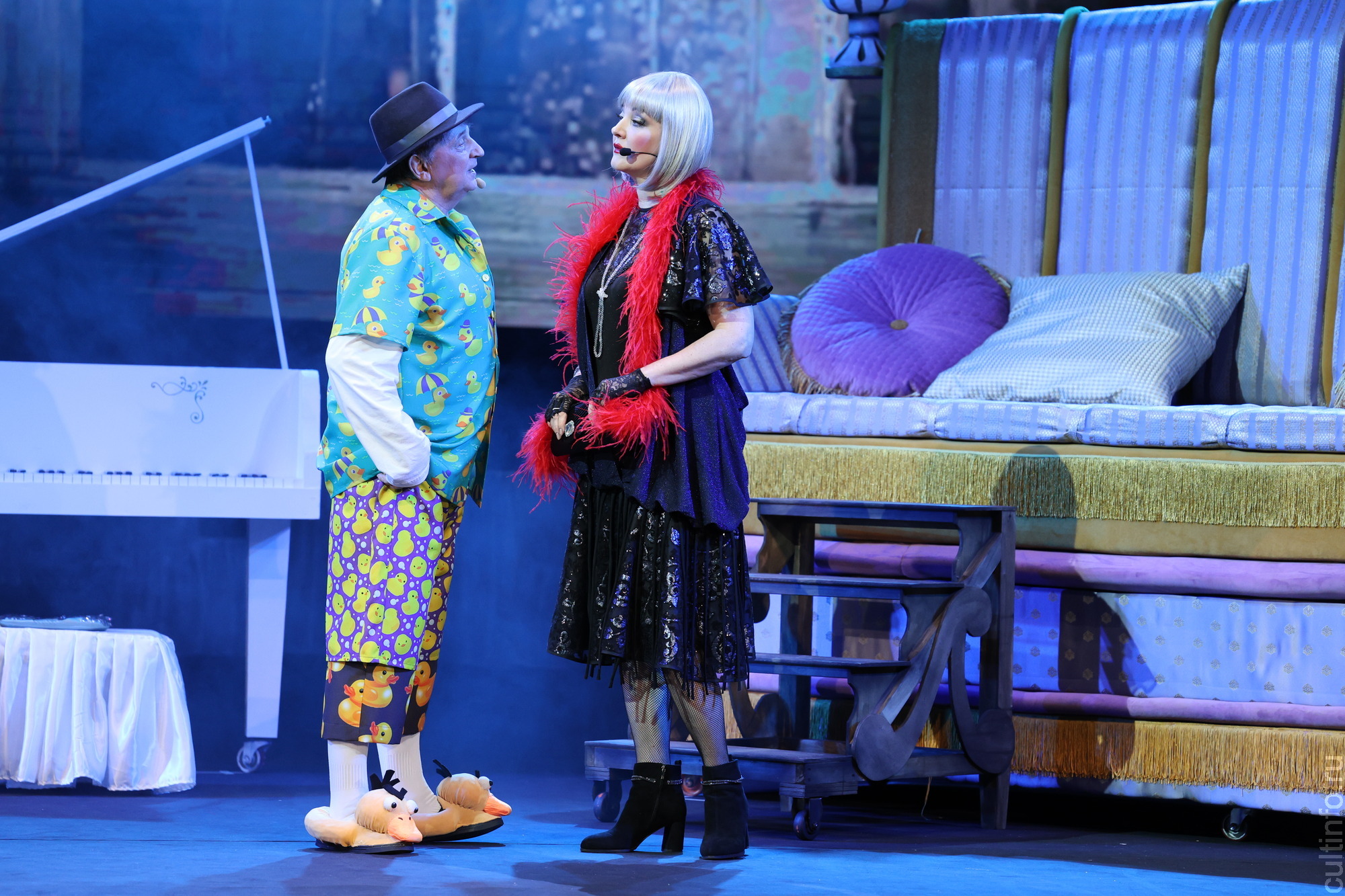 Гангстерскую комедию «Бруклинская сказка» представили на сцене Вологодского драматического театра