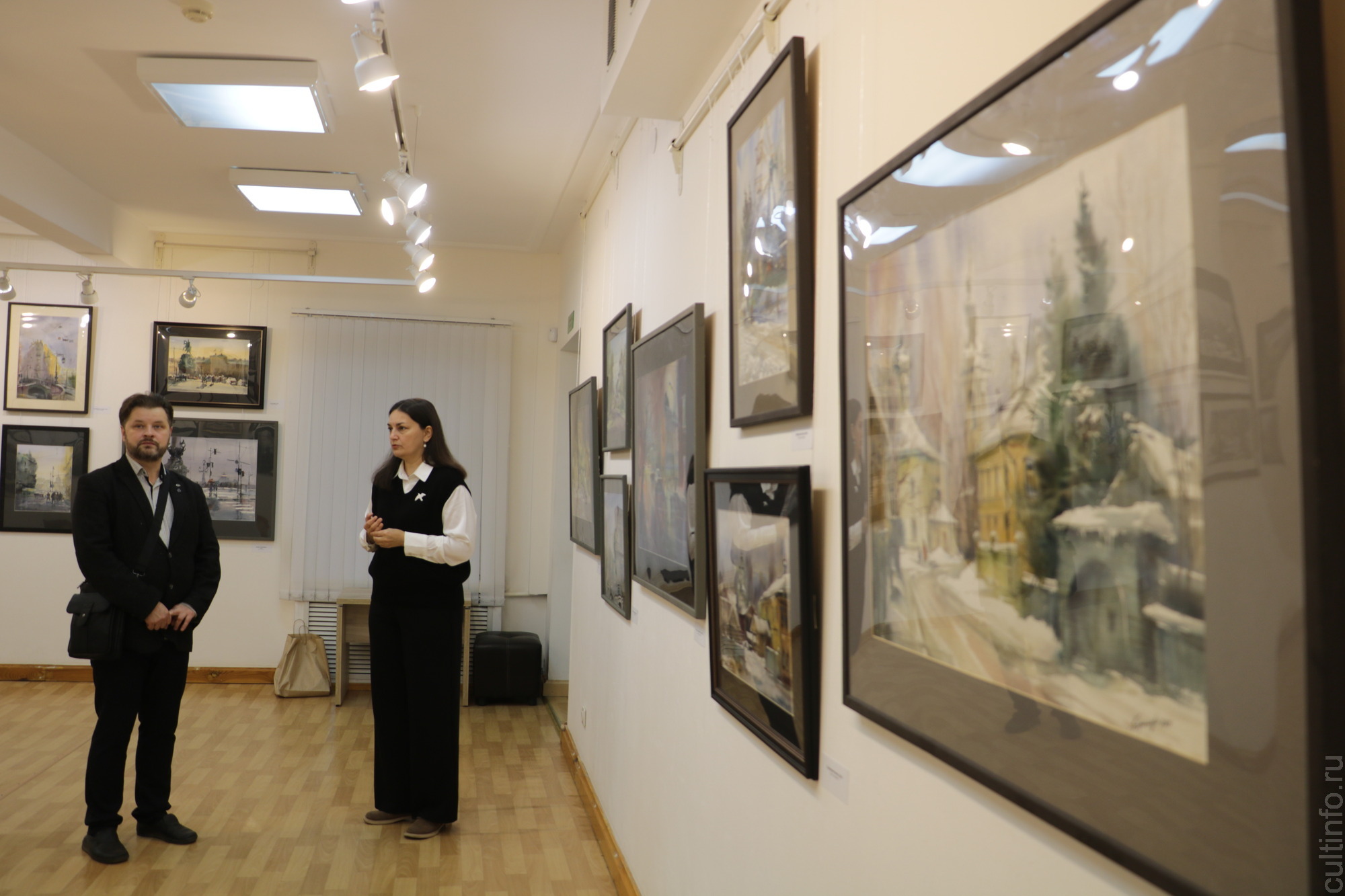 Традиции и новаторство акварели череповецкого художника Любови Борисовой представлены в Шаламовском доме