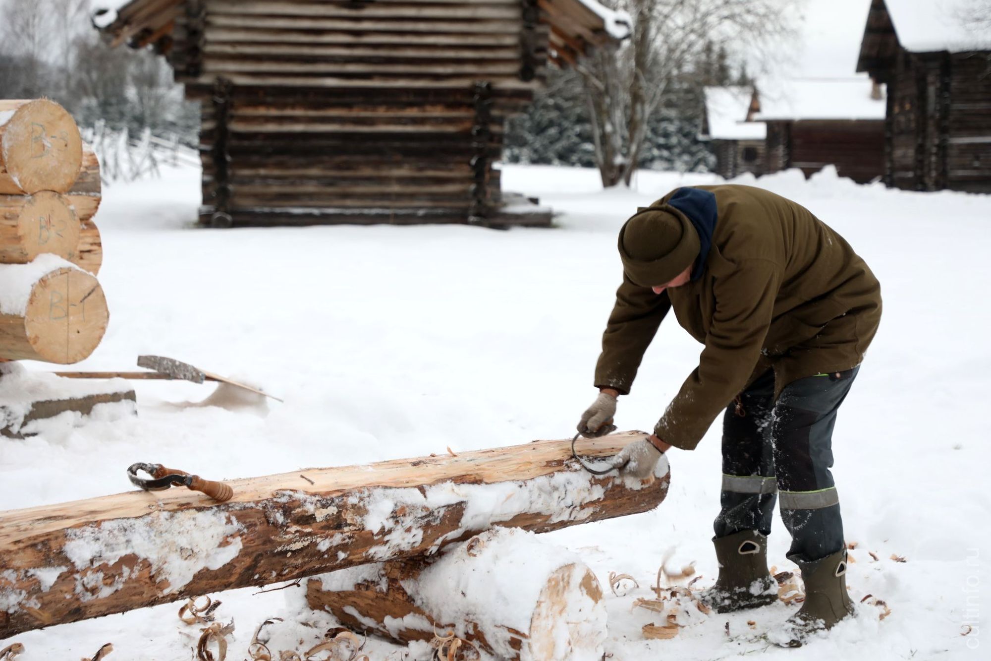 Новый объект – пожарное депо – скоро появится в Архитектурно-этнографическом музее «Семенково». Работы ведет реставрационно-строительная служба музея