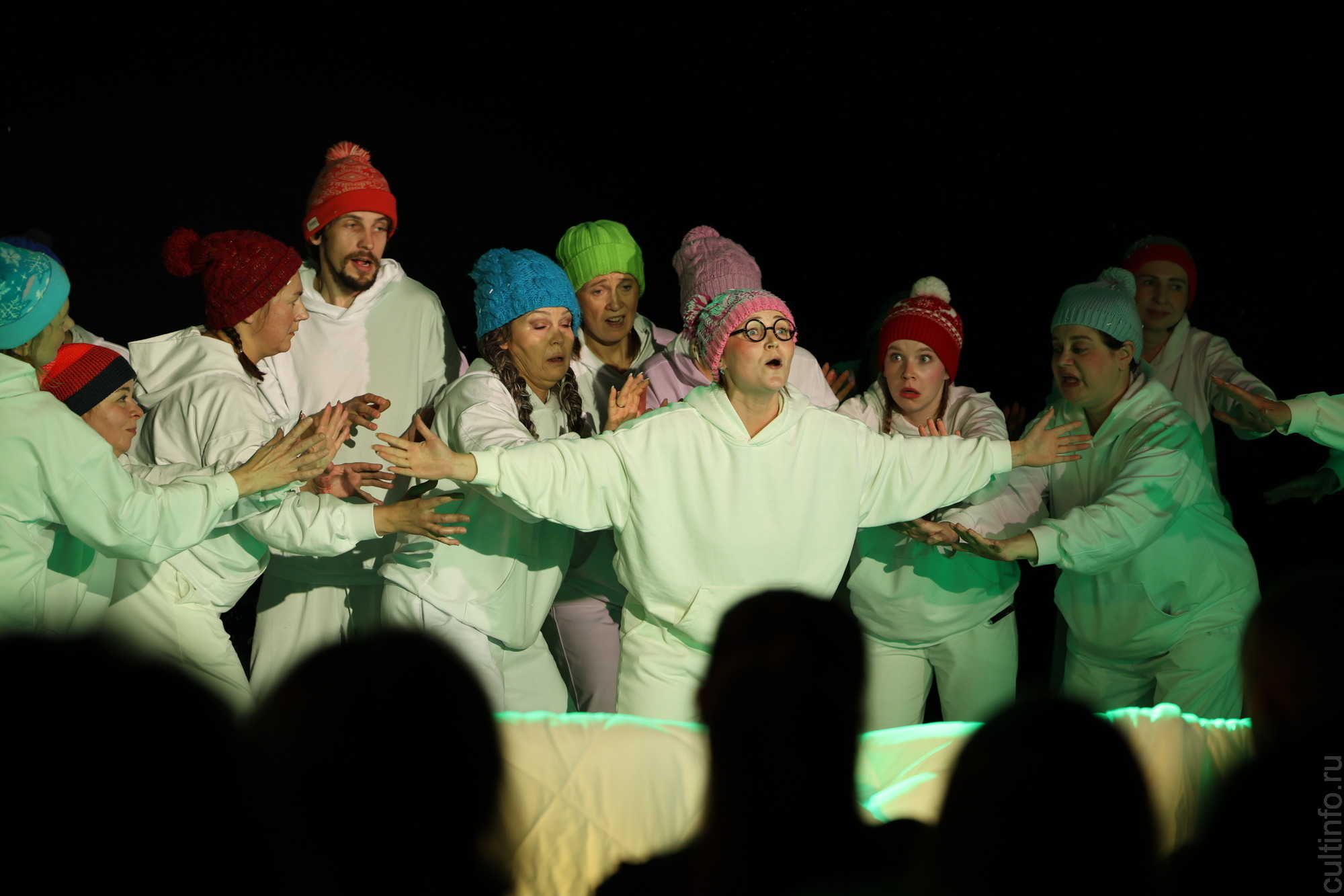 Арт-терапия или сам себе артист: актерская мастерская «Безмаски» набирает команду на очередной поток