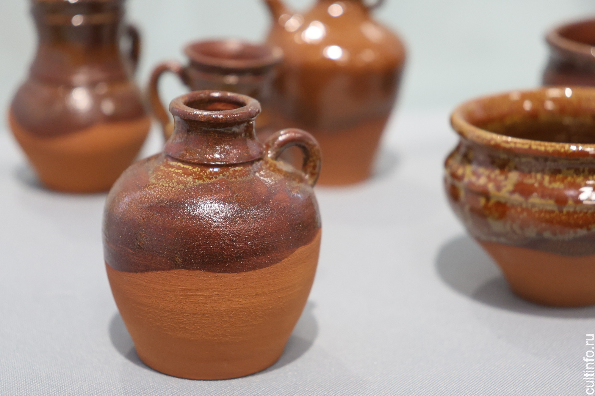 Керамику Сергея Лопатенко и его коллег представили на выставке в Мастерской Татьяны Чистяковой в Вологде