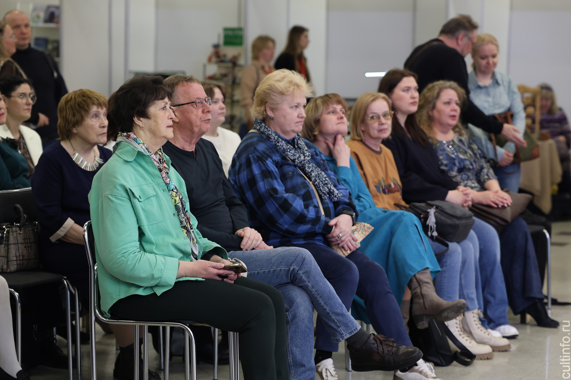 20-летний юбилей большим праздничным мероприятием отметил литературно-художественный журнал «Вологодский ЛАД»