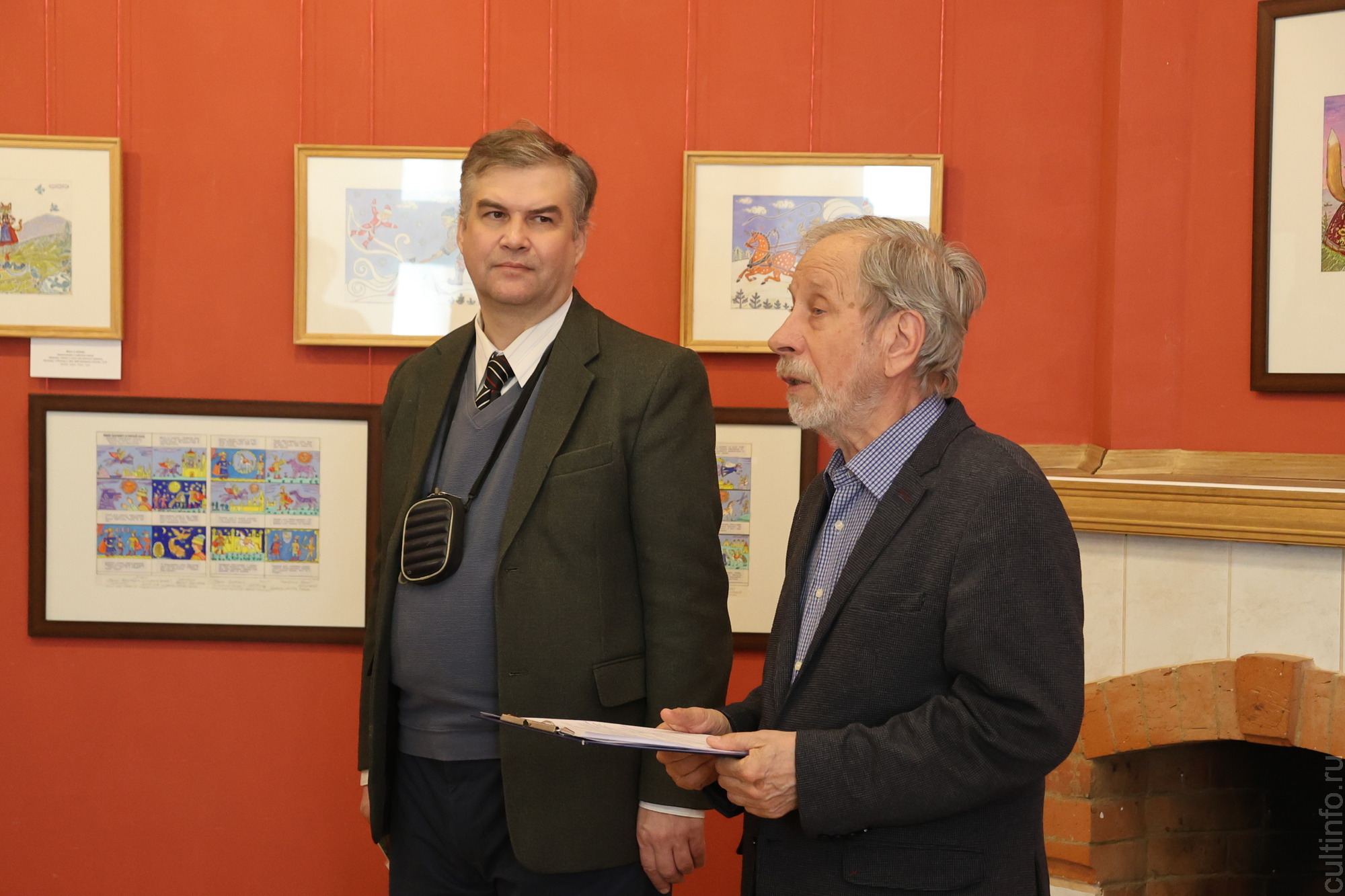 Сказочные сюжеты представил на выставке в Доме Корбакова художник из Сокола Марат Брызгалов