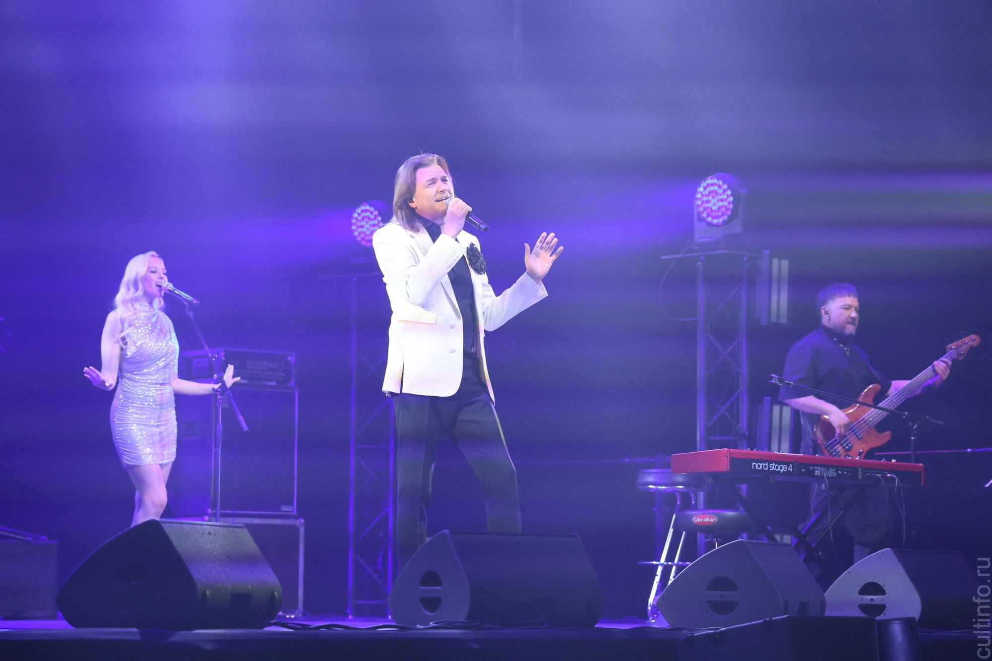 Более 2,5 тысяч вологжан побывало на бесплатном концерте Дмитрия Маликова