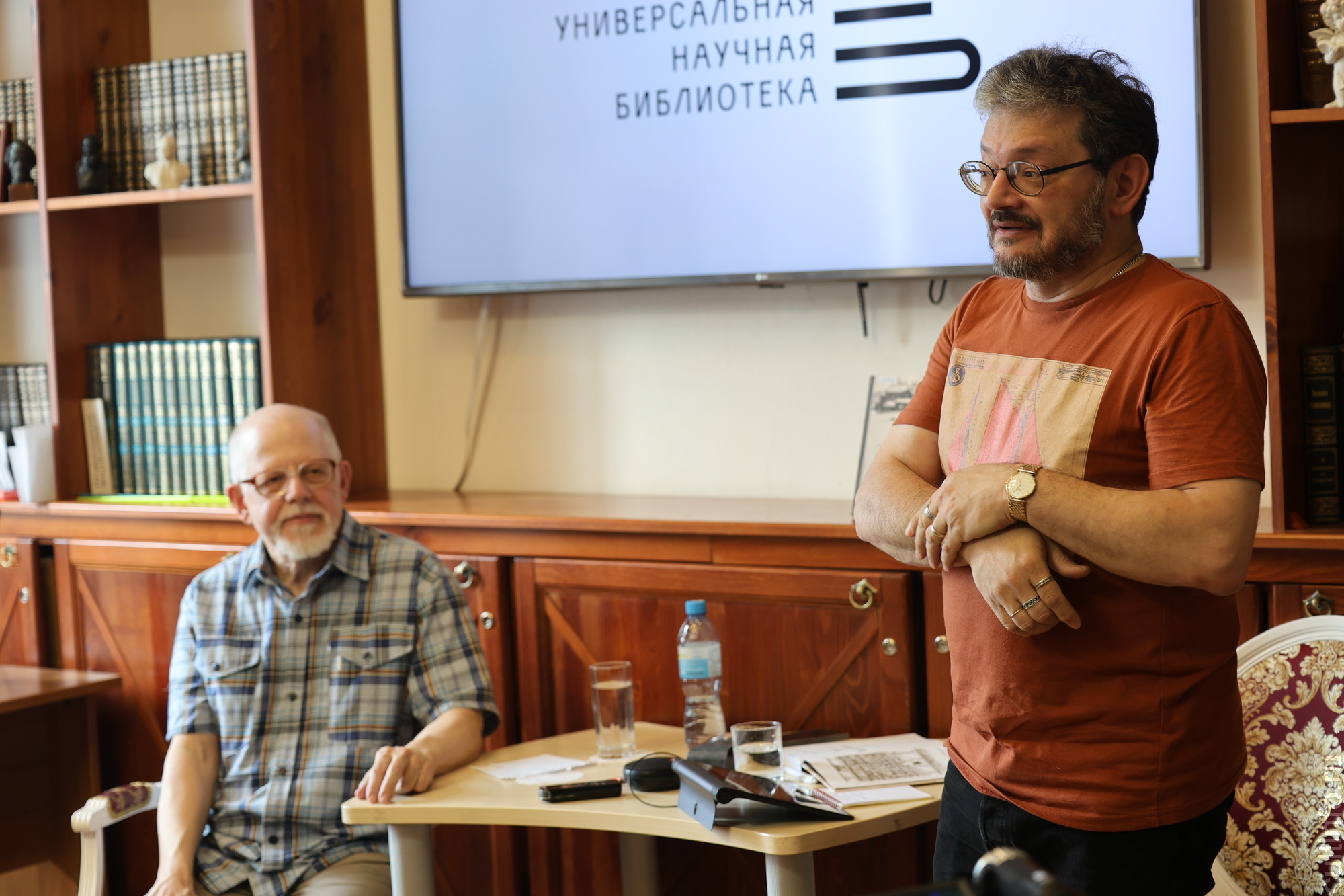 Книгу о вологодском детстве и своем лучшем друге той поры представил в областной библиотеке журналист и писатель Дмитрий Шеваров 
