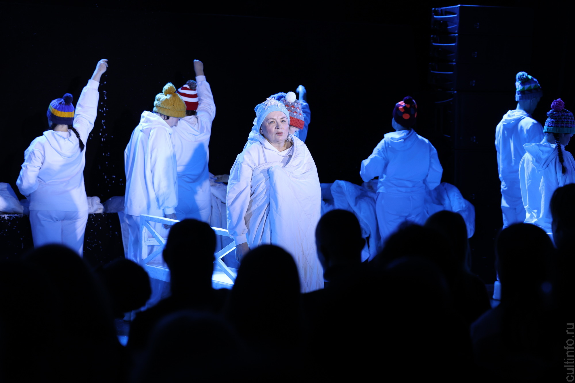 Арт-терапия или сам себе артист: актерская мастерская «Безмаски» набирает команду на очередной поток